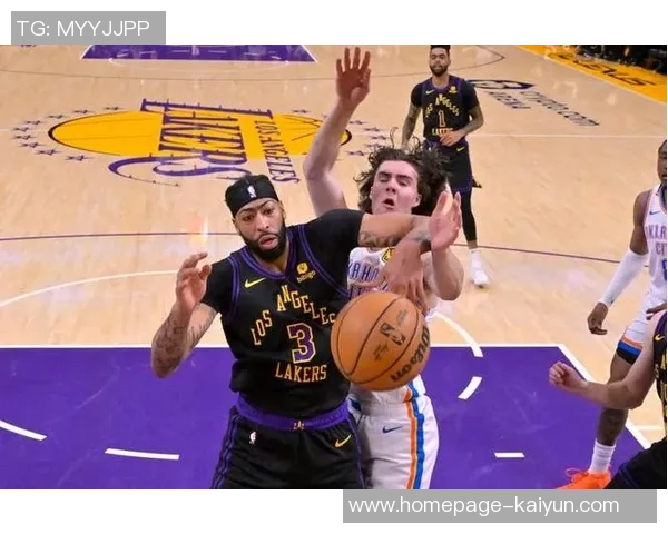 2008年湖人与雷霆的激烈对决回顾与赛季精彩瞬间分析